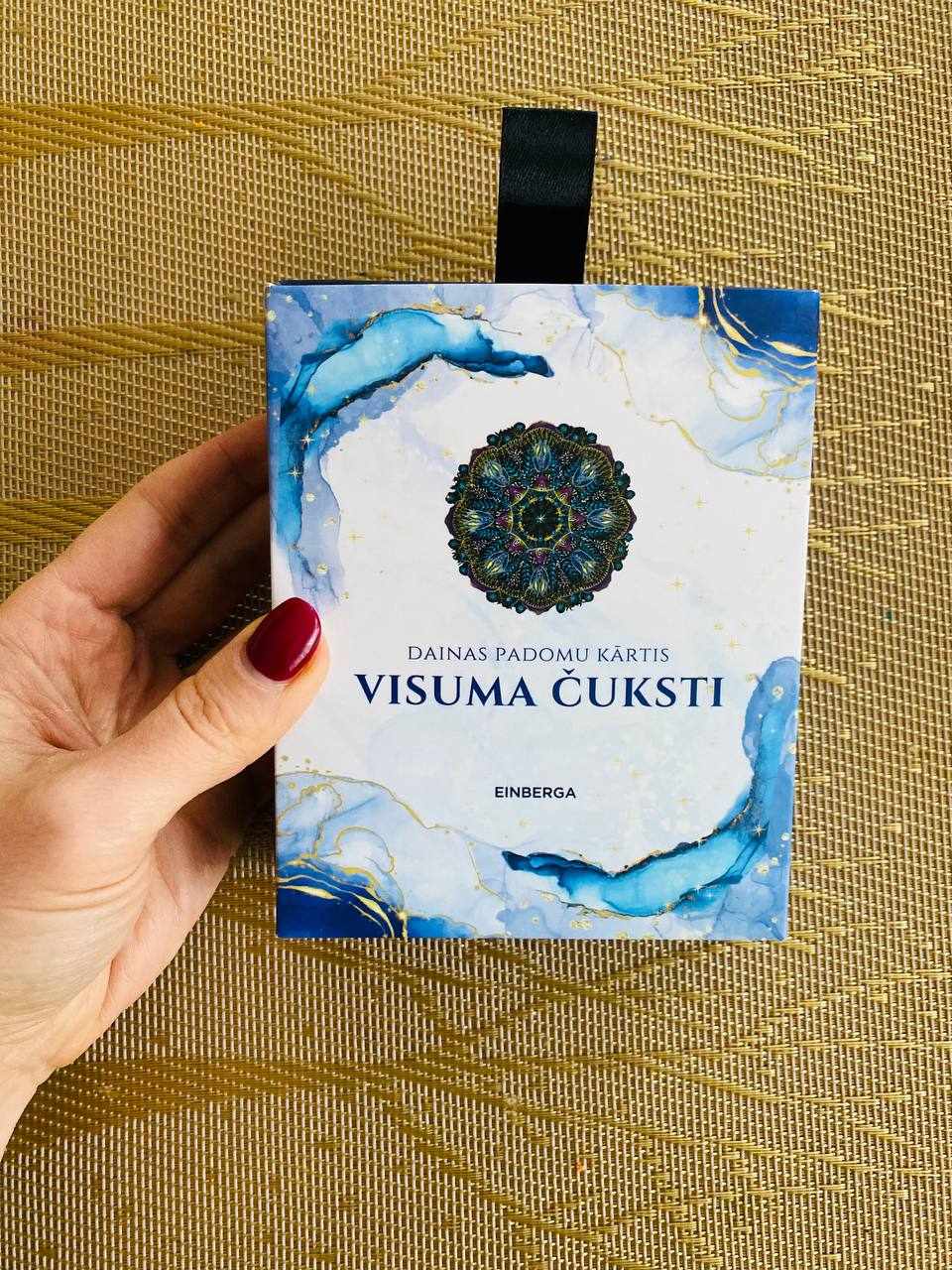 Padomu kārtis "Visuma čuksti"